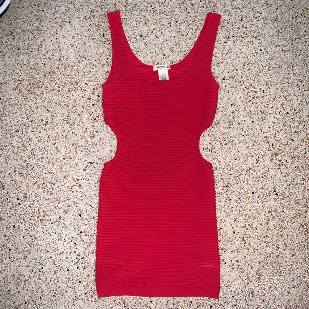 Ruched bodycon dress, keyholes on sides